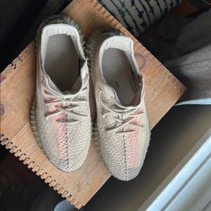 Adidas Yeezy Boost 350 v2 sand taupe
